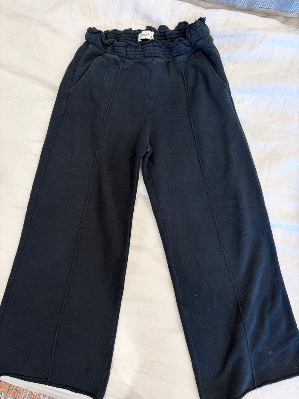 Black Cropped Wide-Leg Pull-On Sweatpants